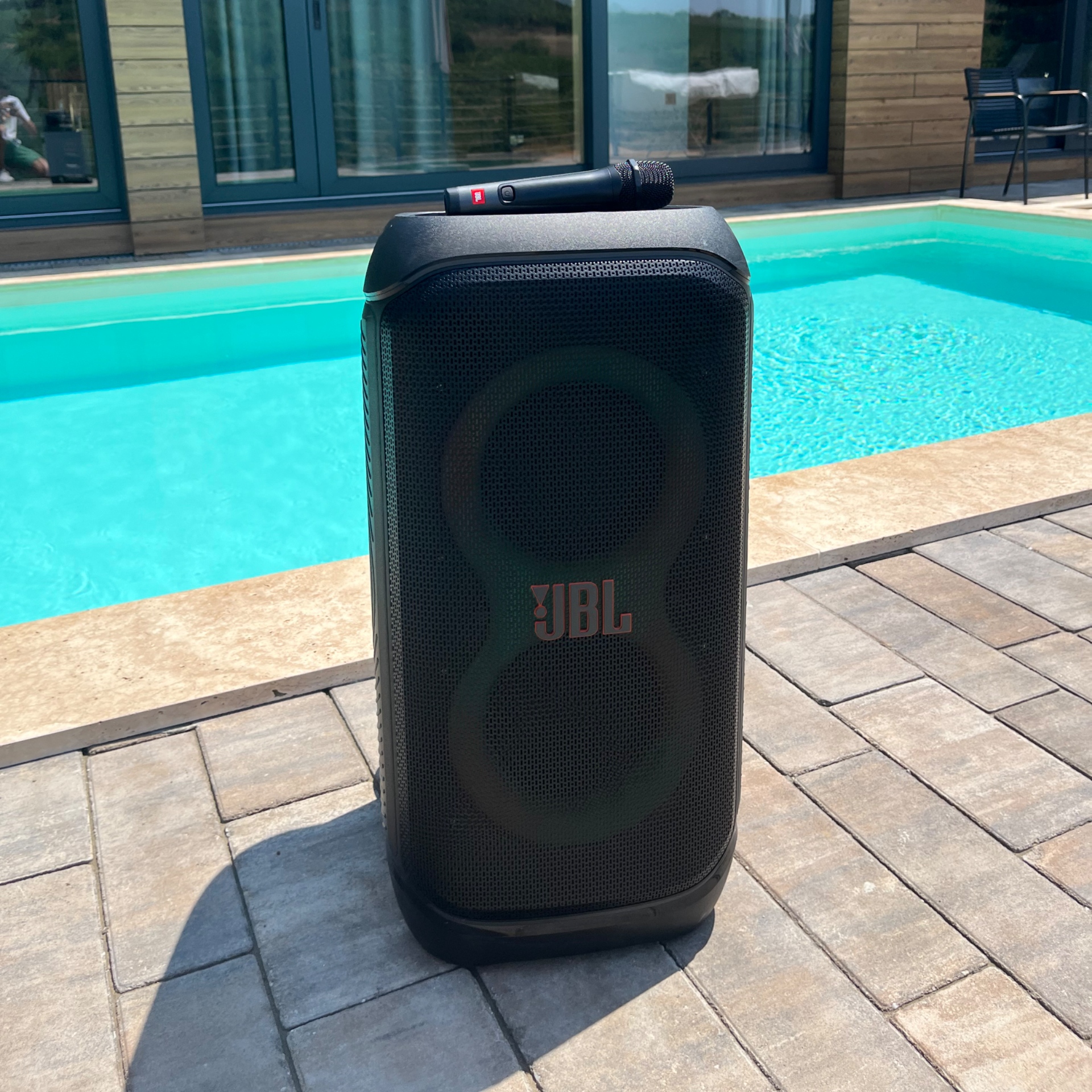 JBL 320 Partybox zvučnik